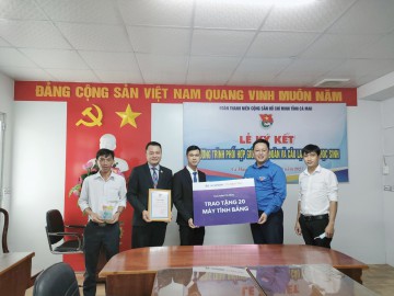 NGÀN MÁY TÍNH CHO EM