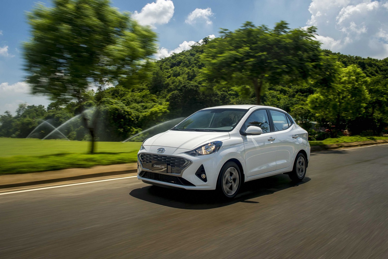 Hyundai Grand i10 2021 (sedan) 16