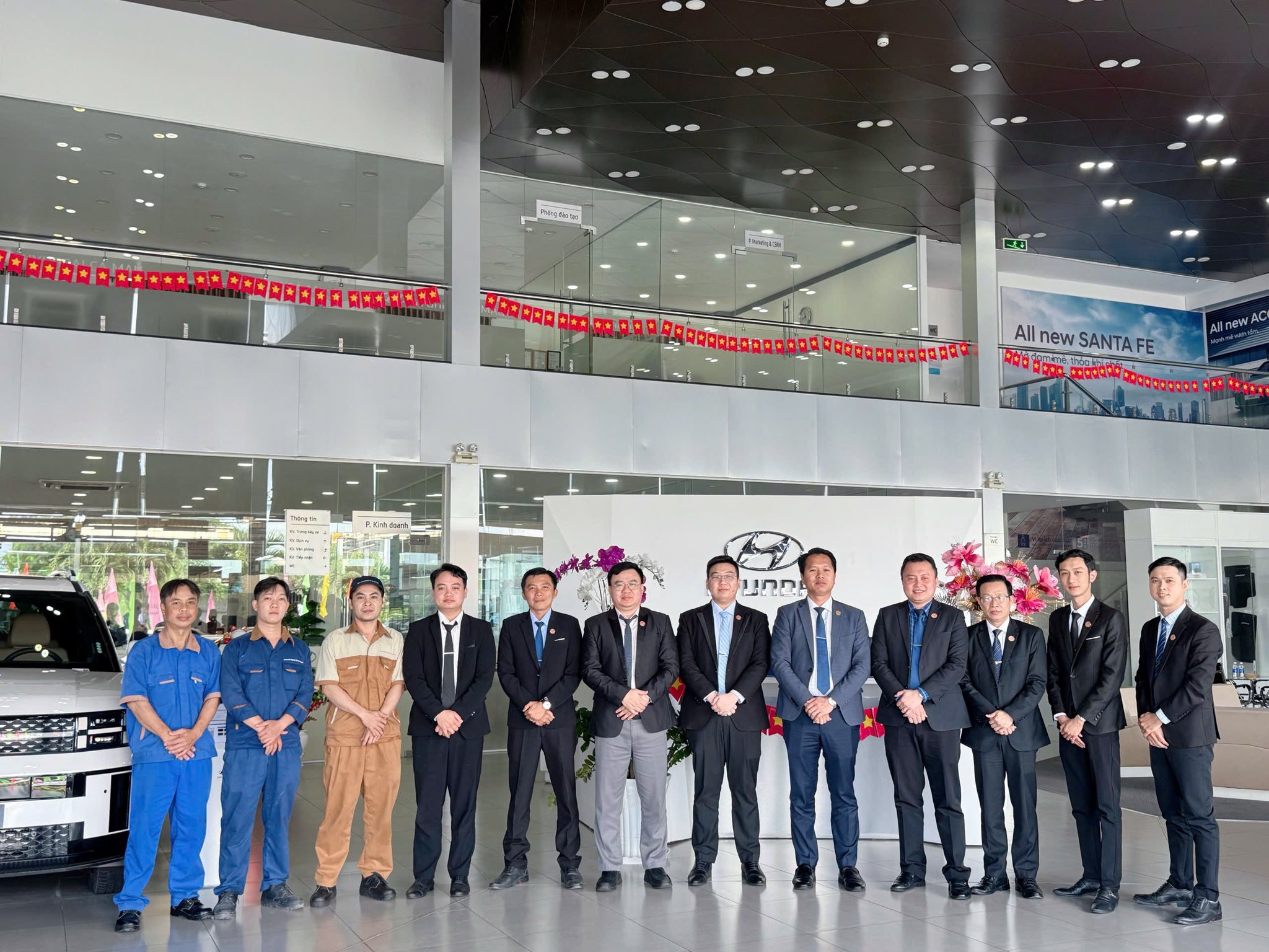 HỘI THẢO TỔNG KẾT HOẠT ĐỘNG KINH DOANH QUÝ 3/2025 VÀ ĐỊNH HƯỚNG KẾ HOẠCH HOẠT ĐỘNG THÁNG 10 QUÝ 4/2025