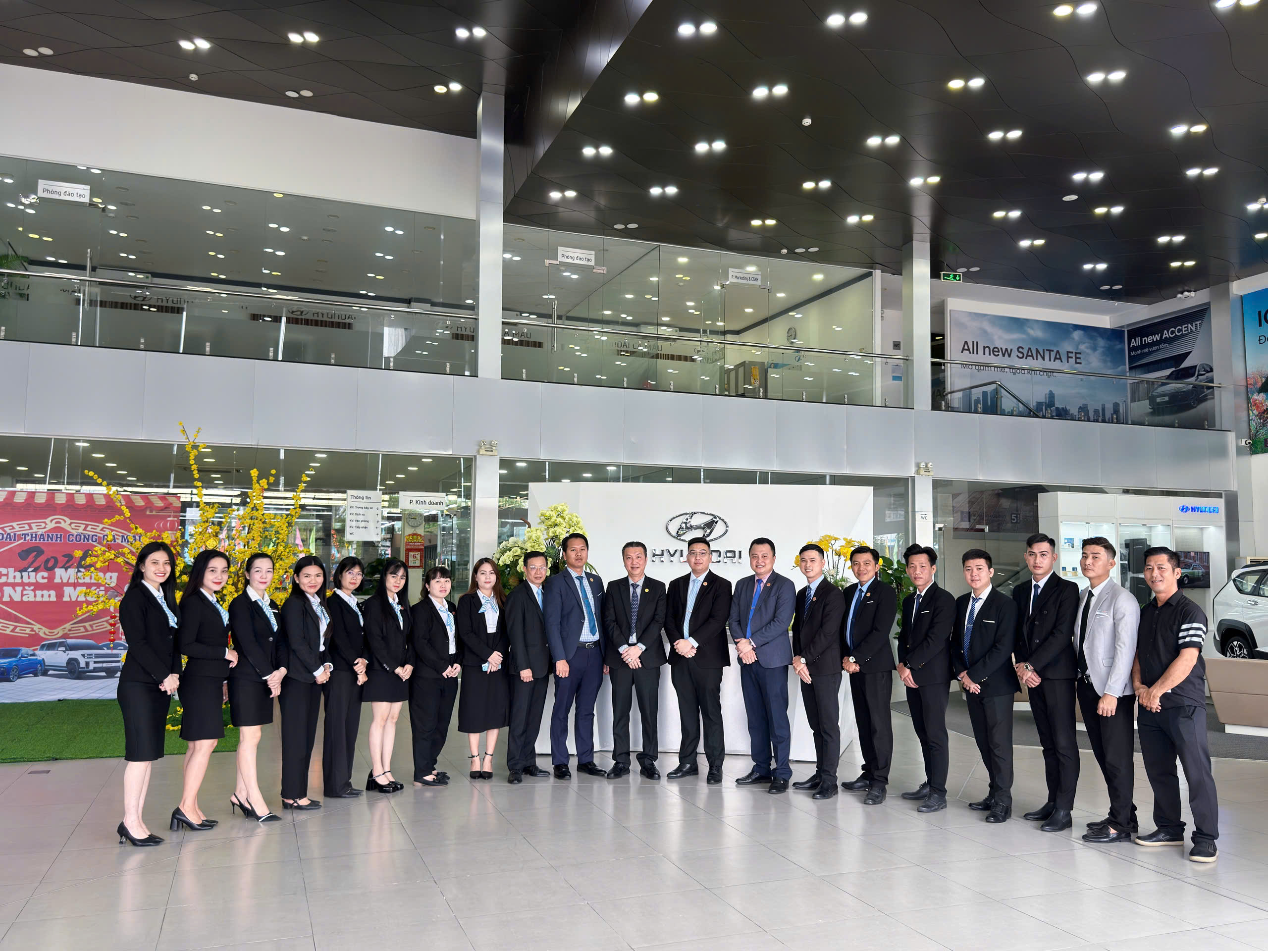 Hyundai Thành Công Cà Mau vinh dự đón Chủ tịch Hội đồng Quản trị thăm và chúc Tết đầu xuân