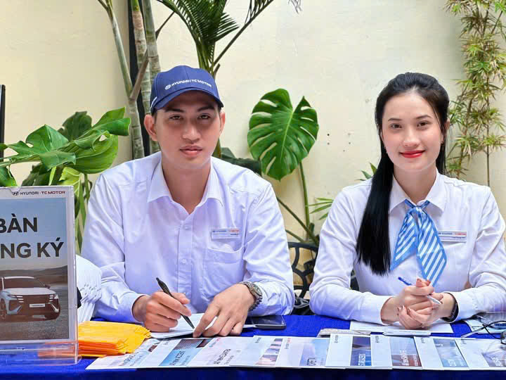 z7425130978821 e3aecc63a2ee3f7bfea806bb6bf0ce48